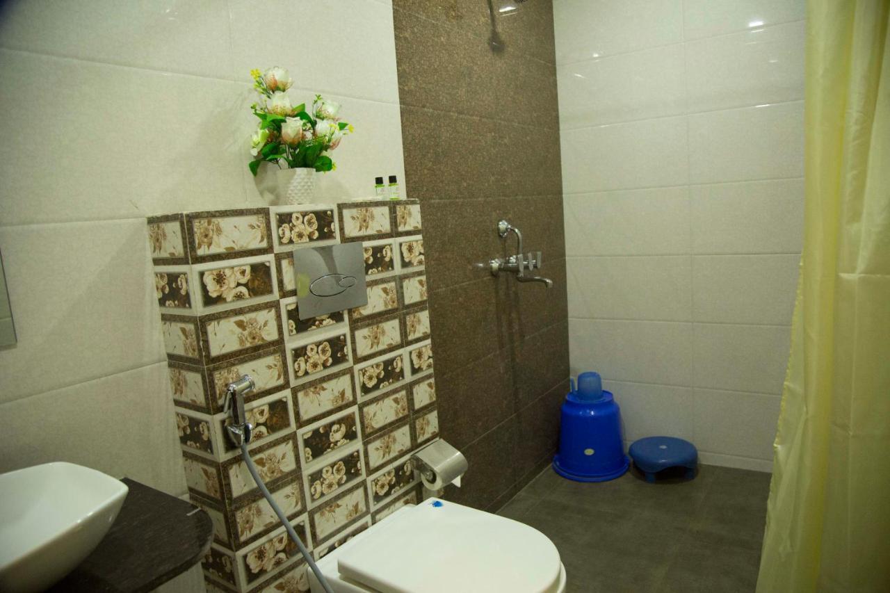 Hotel The Mewar Dabok Exterior foto