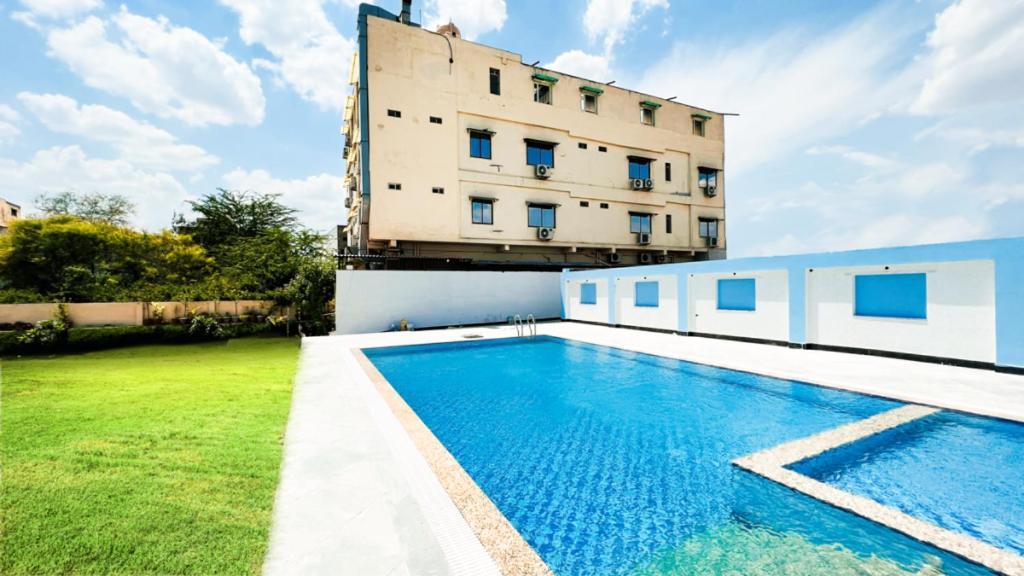 Hotel The Mewar Dabok Exterior foto